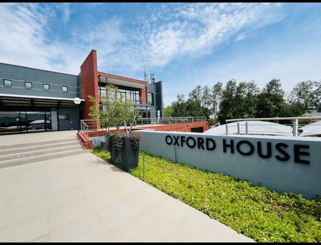 354M² OFFICE TO LET IN MIDRIDGE PARK
